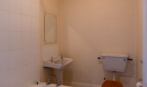 Flat 2, Sanford, 5 Hilary Street