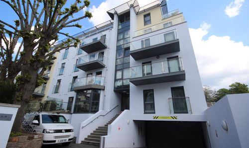 Apt 10, Saviour's Place St. Saviours Road, St. Helier