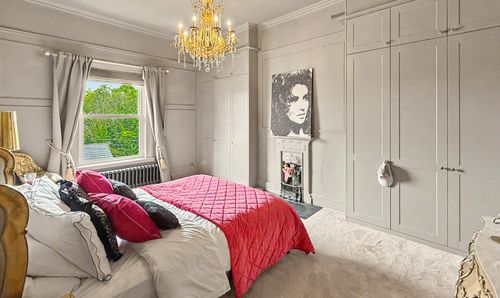 Room Photo