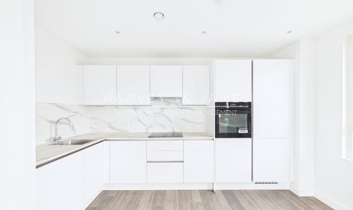373 Horn Lane, London, W3