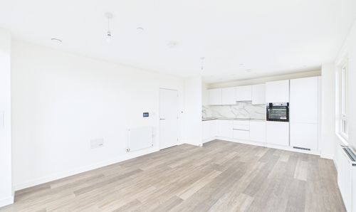 373 Horn Lane, London, W3