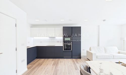 5 Wheatstone Gardens, London, W10