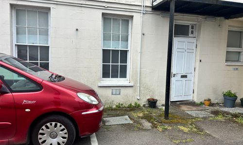 Flat 1, Avon Court, 18 La Chasse