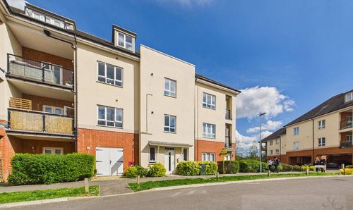 Percivale Close, Crawley, RH11