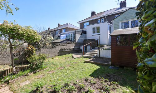 42 Clubley Estate St. Johns Road, St. Helier