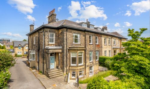 Image of York Place, Harrogate, HG1