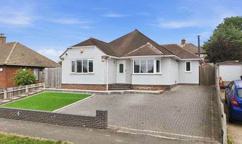 3 Greenmoor Road, Burbage, LE10 2LS