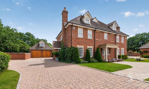 Buckland Gate, Wexham, SL3