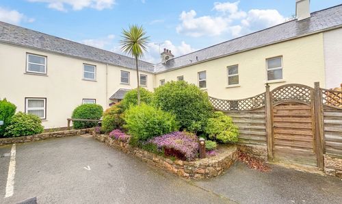 Flat 5, Maudeline Farm La Rue Des Niemes, St. Peter