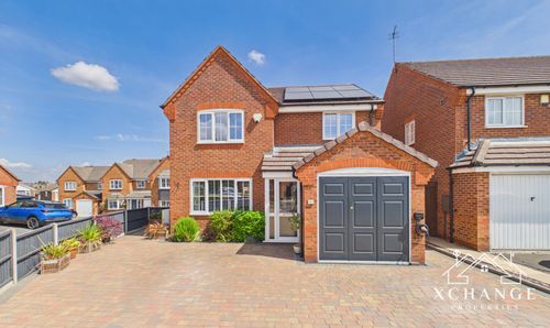 6 Coombe Drive, Nuneaton, CV10 9DD