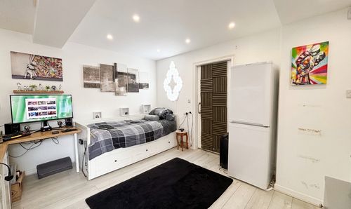 Room Photo