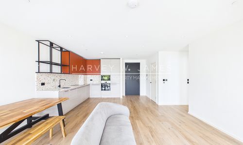 Hawser Lane, Curlew House, E14