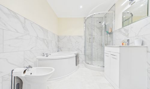 Bedroom one en-suite