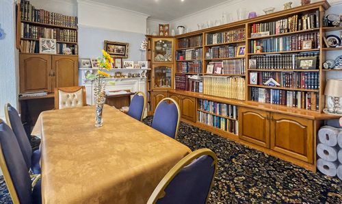 Room Photo