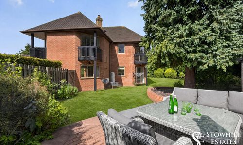 Abney Court Drive, Bourne End, SL8