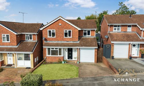 15 Sheridan Drive, Galley Common, CV10 9QU
