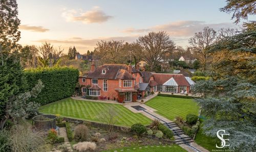 Fleet Hill, Finchampstead, RG40