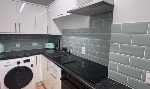 Flat 1, Avon Court, 18 La Chasse