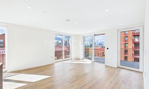 1 Lily Way, London, E14