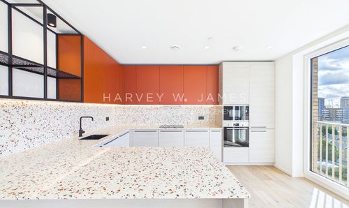 1 Lily Way, London, E14