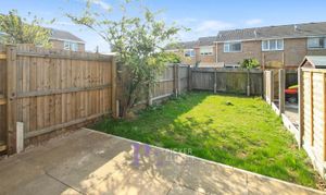 Bosworth Close, Hinckley, LE10 photo