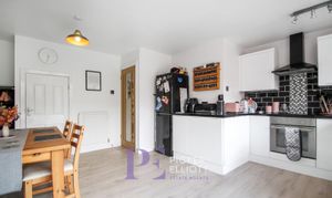 Pine Close, Stoke Golding, CV13 thumbnail photo
