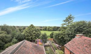 Kirkby Road, Barwell, LE9 photo