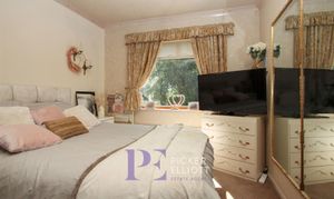 Boyslade Road East, Burbage, LE10 photo