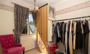 Boyslade Road East, Burbage, LE10 photo