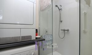 Boyslade Road East, Burbage, LE10 photo