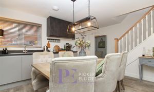 A photo of house for sale on Bowleys View, Earl Shilton, LE9 from Picker Elliott Hinckley