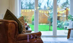 A photo of house for sale on Bowleys View, Earl Shilton, LE9 from Picker Elliott Hinckley