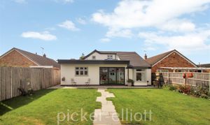 The Meadows, Burbage, LE10 photo