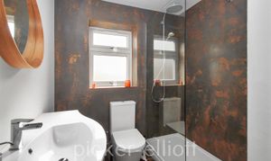 The Meadows, Burbage, LE10 photo