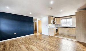 Hinckley Road, Burbage, LE10 thumbnail photo