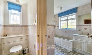 A photo of house to rent on Hinckley Road, Stoke Golding, CV13 from Picker Elliott Hinckley