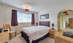 Manor Way, Burbage, LE10 thumbnail photo