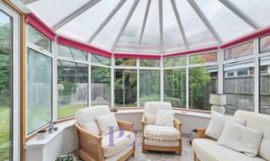 Manor Way, Burbage, LE10 thumbnail photo
