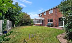 Manor Way, Burbage, LE10 thumbnail photo