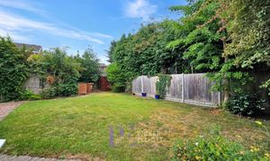 Manor Way, Burbage, LE10 thumbnail photo