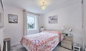 Whitworth Avenue, Hinckley, LE10 photo