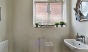 Sapcote Road, Burbage, LE10 thumbnail photo