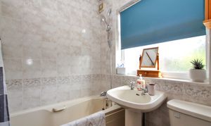 Coventry Road, Hinckley, LE10 thumbnail photo