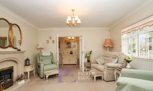 Aldridge Road, Burbage, LE10 thumbnail photo
