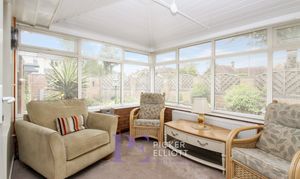 Aldridge Road, Burbage, LE10 thumbnail photo
