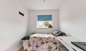 Whitworth Avenue, Hinckley, LE10 thumbnail photo
