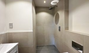 bathroom (2)