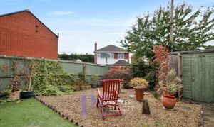 Lockley Gardens, Sapcote, LE9 thumbnail photo