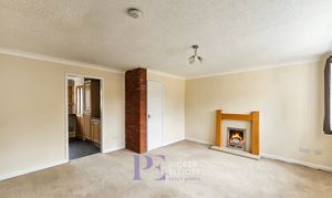 Hereford Close, Barwell, LE9 thumbnail photo