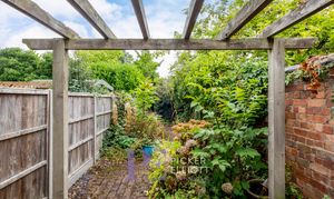 Main Street, Cadeby, CV13 thumbnail photo